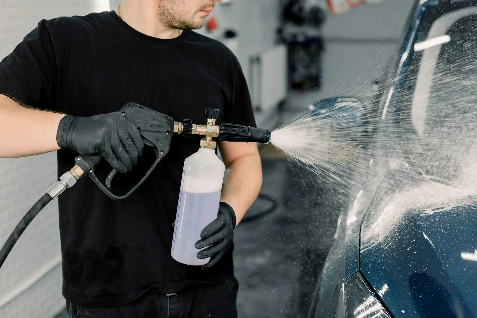 Minneapolis commercial degreasing crew at a property